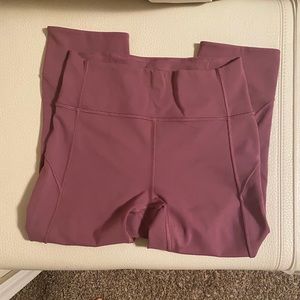 CROPPED LULULEMON LEGGINGS - 6